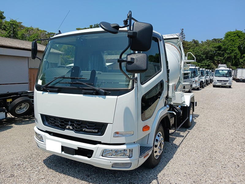 EM-4908 車両写真
