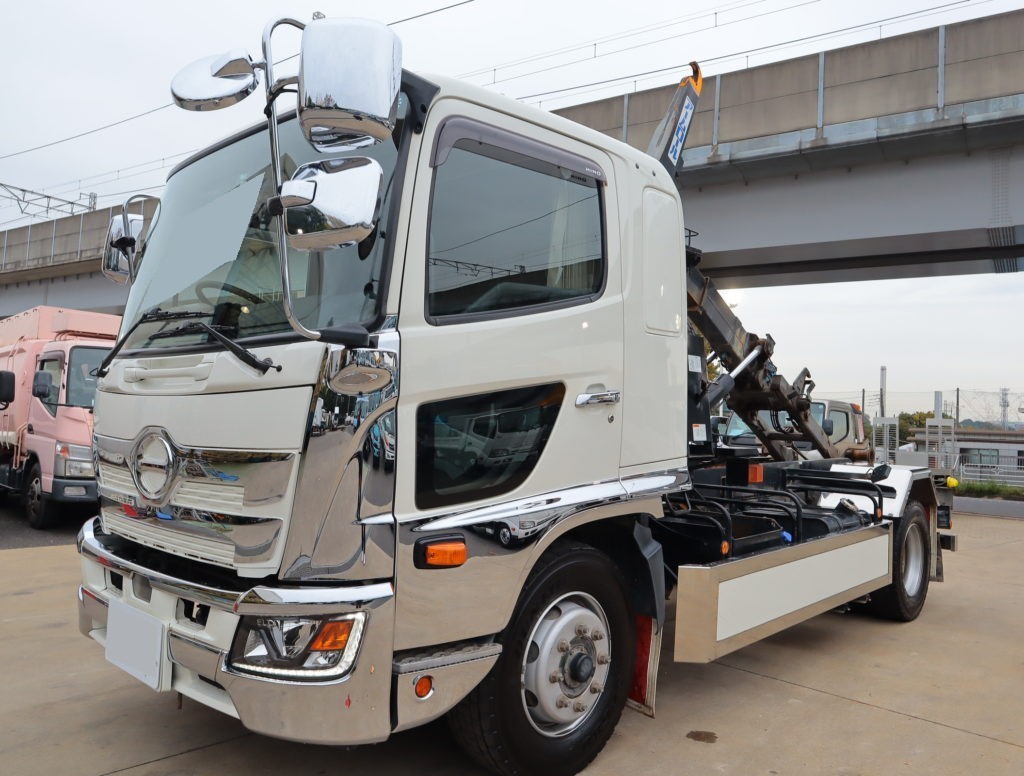 PZA-6359】R3.3日野のレンジャー 増tアームロール ベッド付｜中古