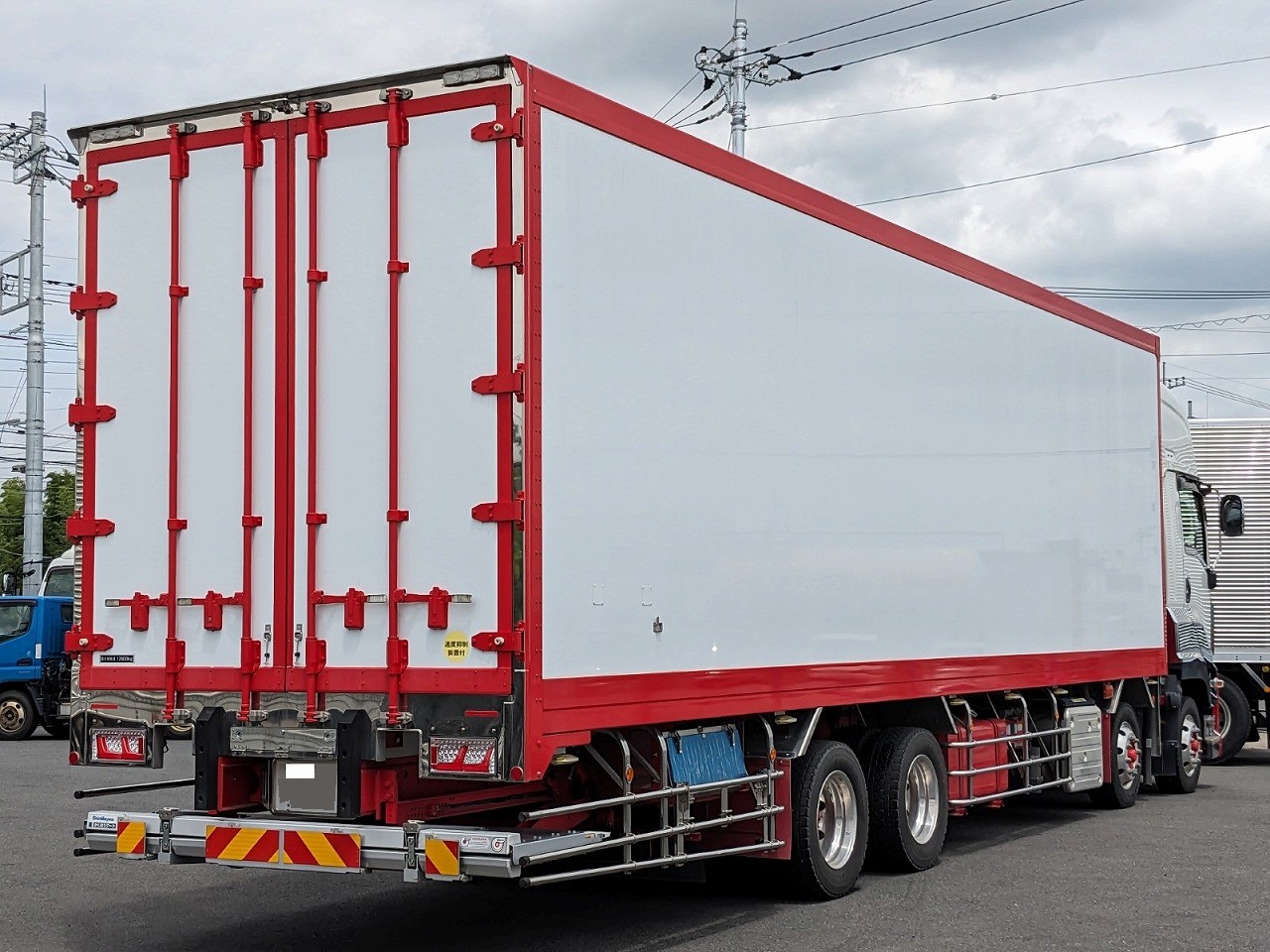 DGR-4095】R2.9いすゞのギガ 10t超冷蔵冷凍車（低温） ジョロダー4列