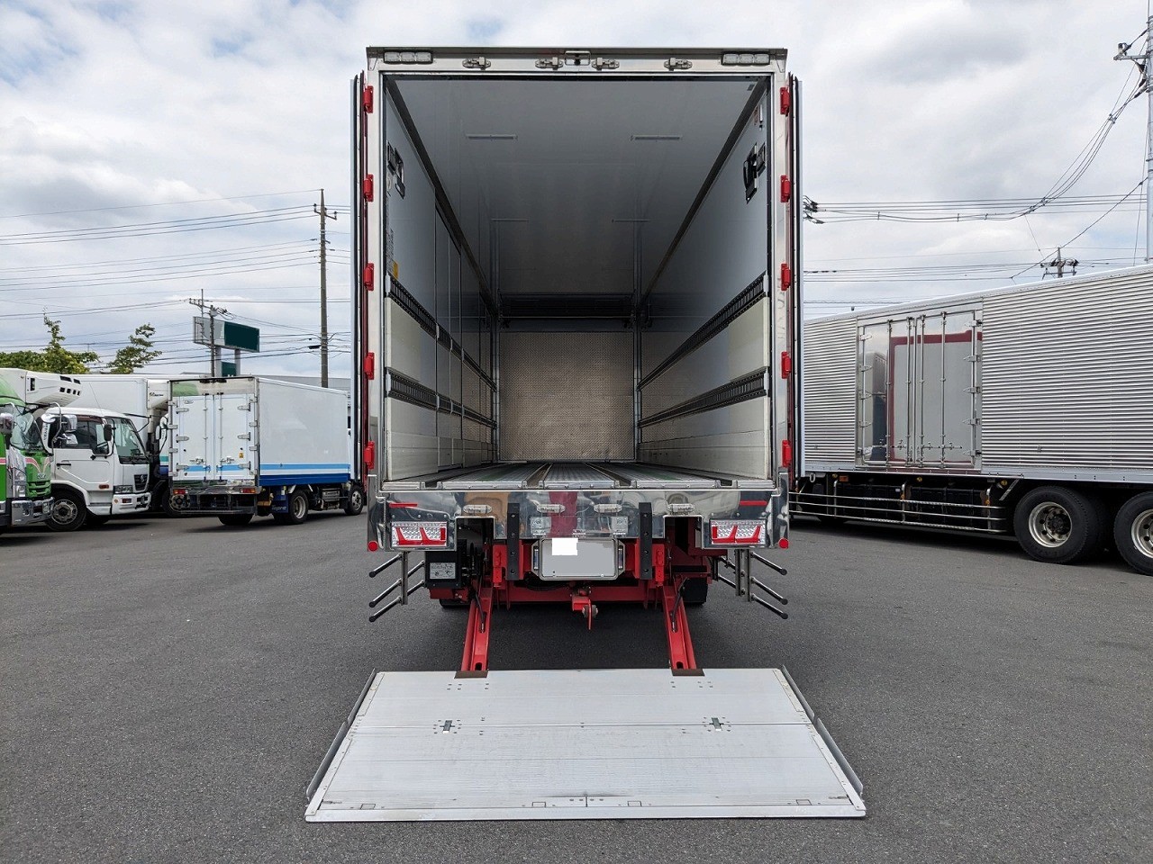 DGR-4095】R2.9いすゞのギガ 10t超冷蔵冷凍車（低温） ジョロダー4列