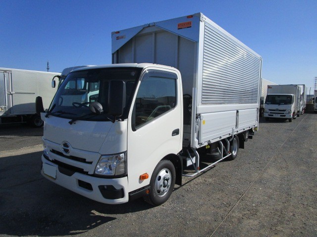 RW-1204 車両写真