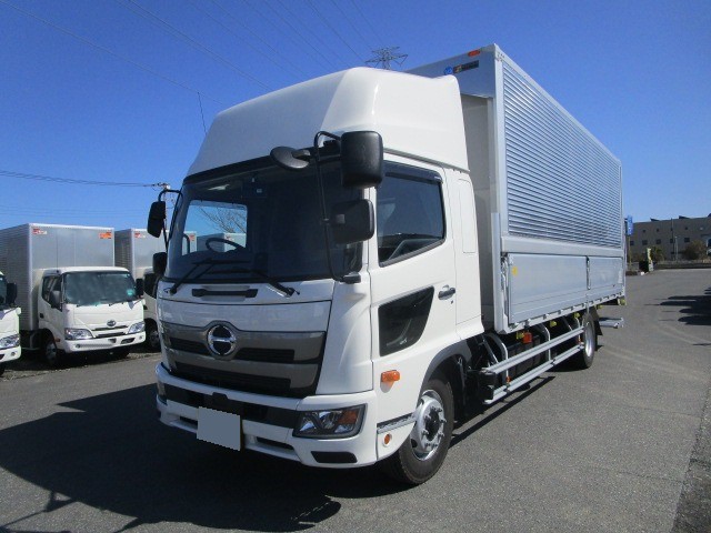 RW-6714 車両写真