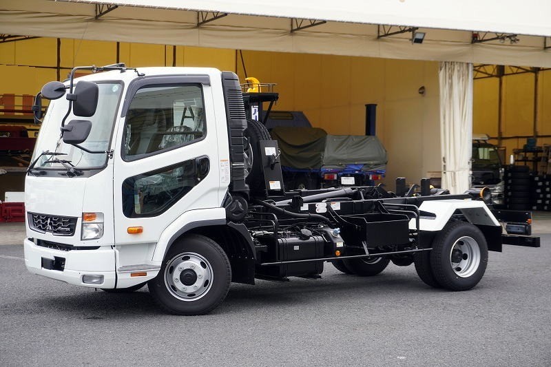 LZA-0505 車両写真